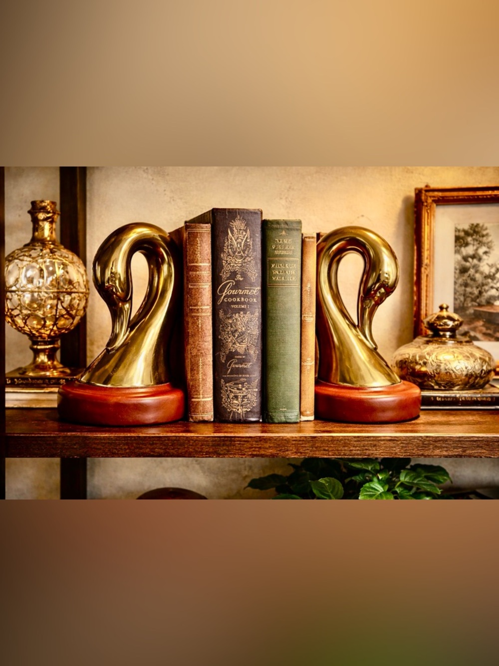 Vintage Sculptural Swan Bookends | Heavy Decorative Pair | Mid-Century Style